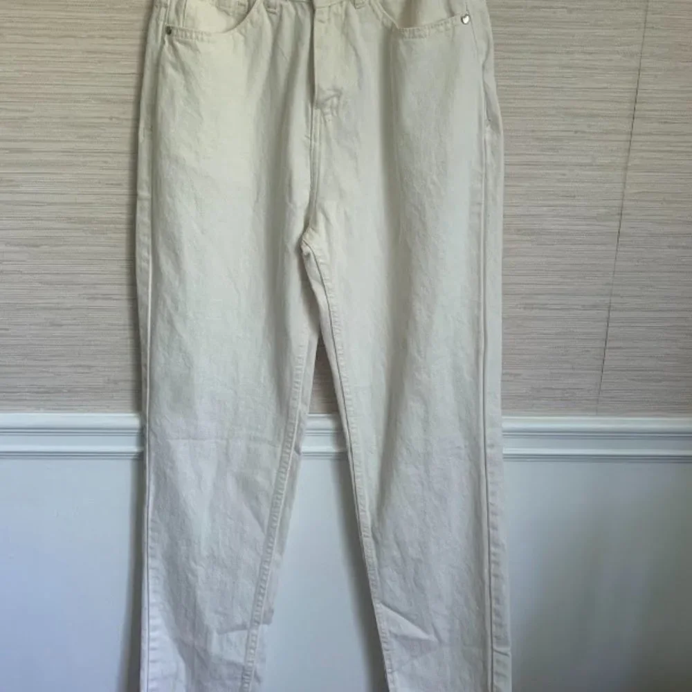 NWT Raw Hem Off White Jeans - Picture 6 of 6